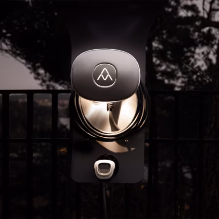 Halo_1x1_1918b70a-ceb5-4271-9c9e-ac0c3139393c